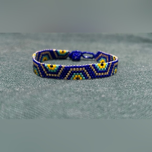 Handmade Jewelry - Handmade- Elegant Blue and Yellow Beaded Bracelet